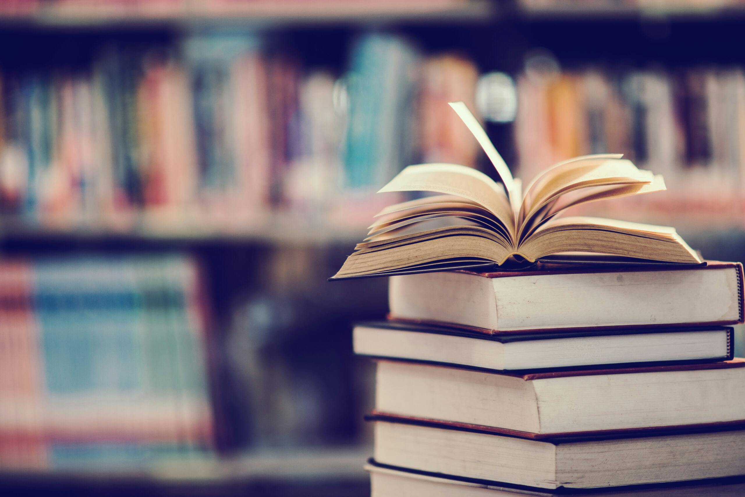 5 Must-Read Books for Personal Branding Success